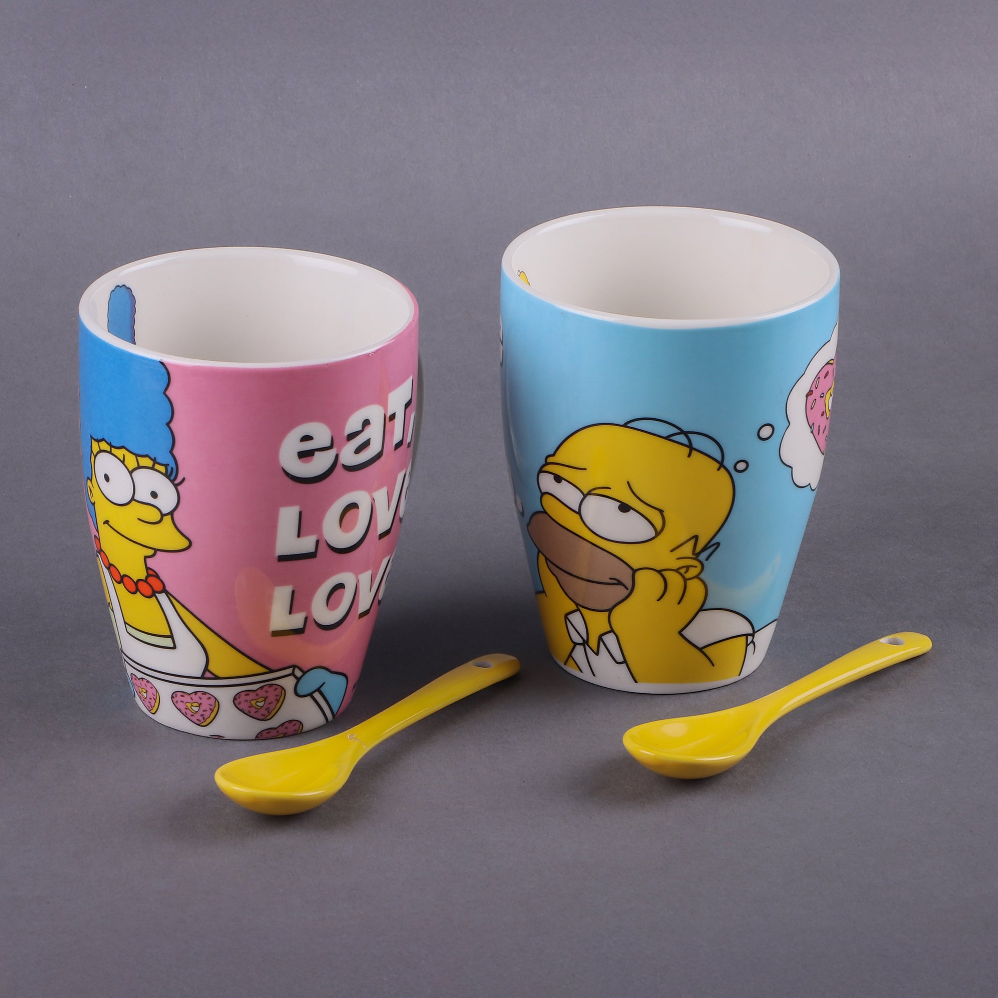 Juego de 2 Tazas de Cerámica con Cuchara Fun kids Disney Los Simpson Homero & Marge 340ml