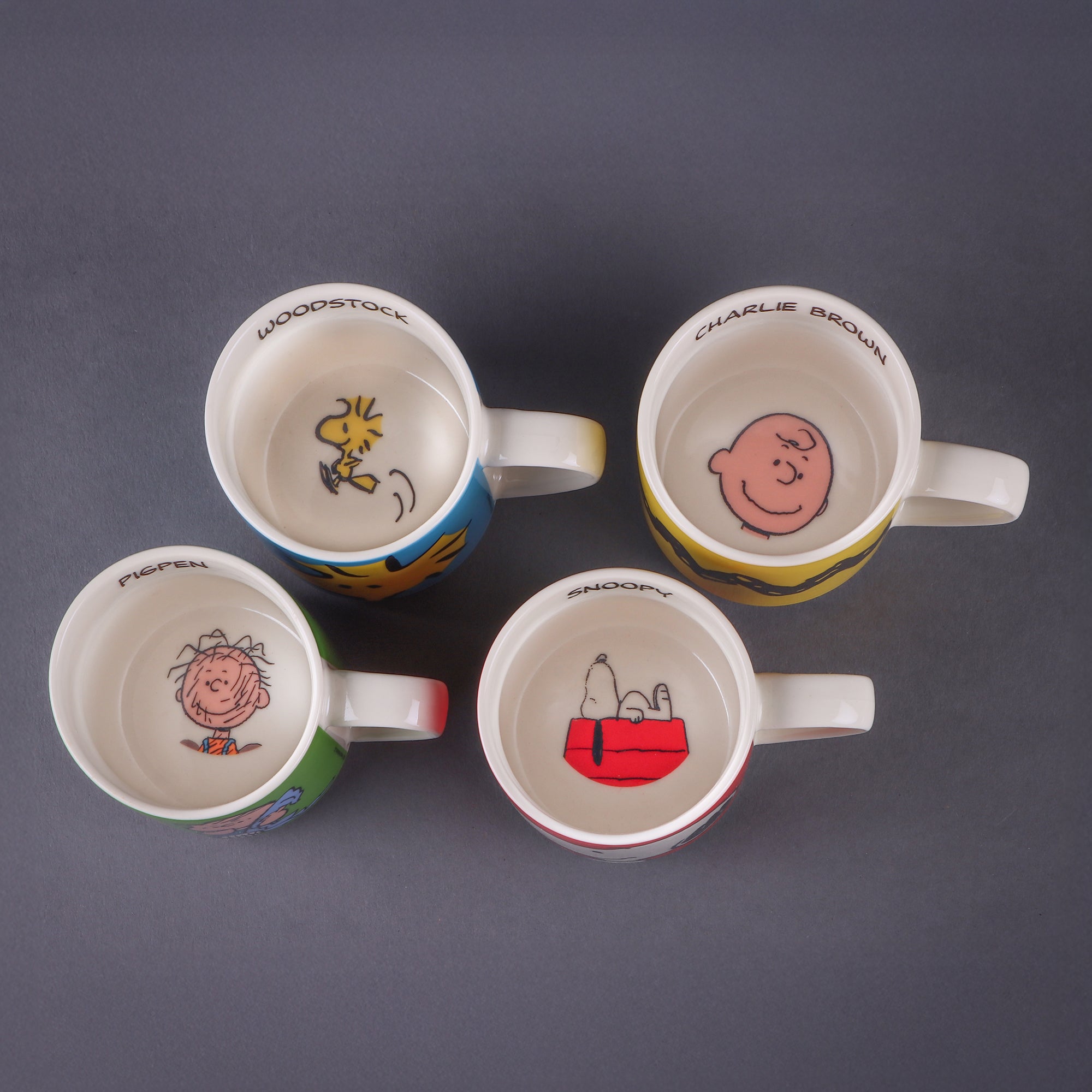 Juego de Tazas de Porcelana Apilables Fun Kids Peanuts Snoopy 330ml 4pzas