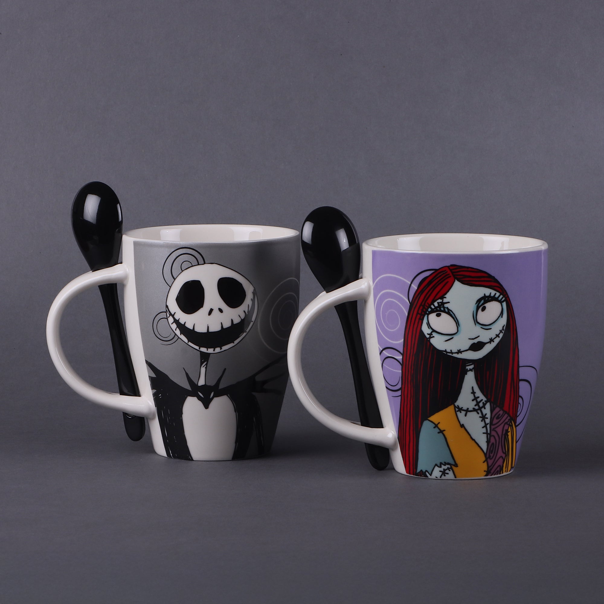 Juego de 2 Tazas de Cerámica con Cuchara Fun Kids El Extraño Mundo de Jack 310ml